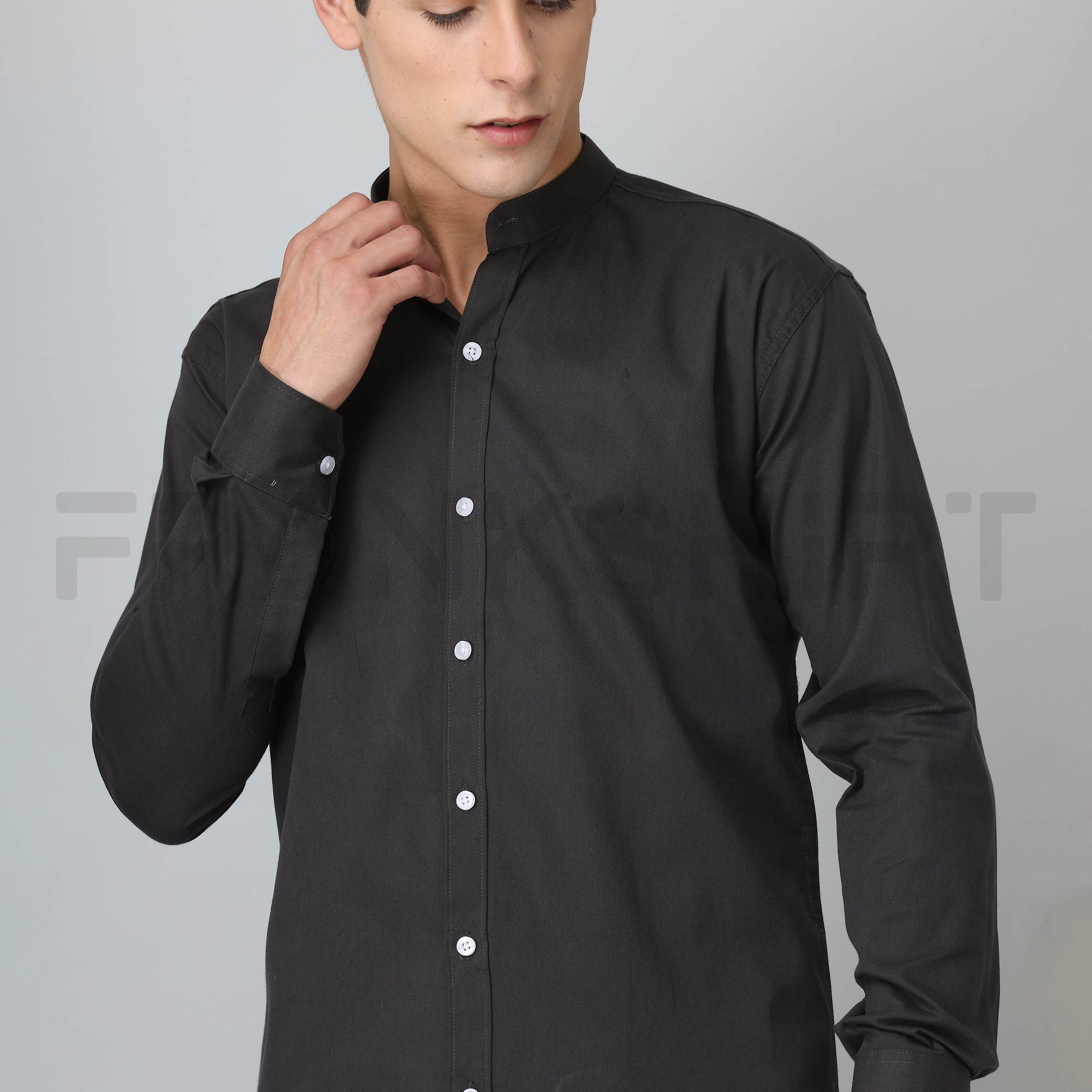 Frankshirt Chinese Collar Black Solid Tailored Fit Cotton Casual Shirt for Man